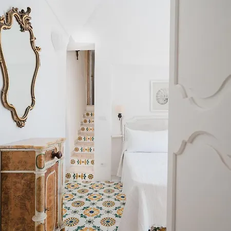 Petite Syrene By Elite Positano