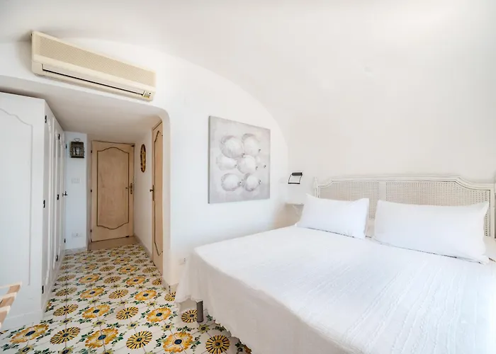 Petite Syrene By Elite Positano