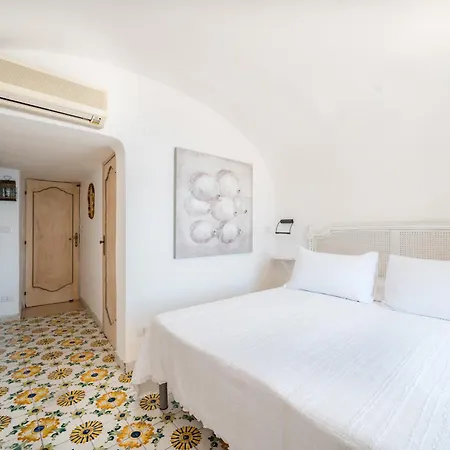 Petite Syrene By Elite Positano